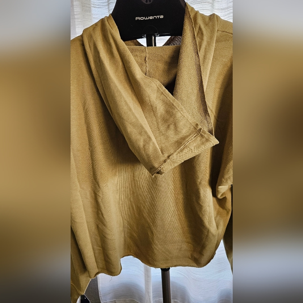 CHAMPION OLIVE 🫒 COLOR WOMEN'S SWEATER. - Picture 5 of 9